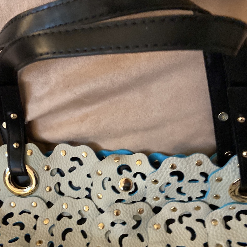 🤍 Studded turquoise and cream tote bag - Picture 4 of 13